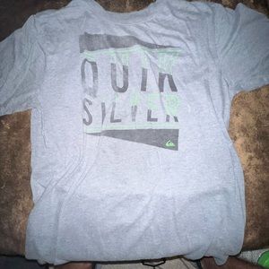 Boys quicksilver tshirt